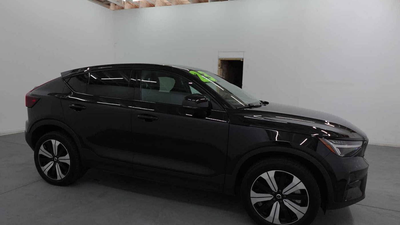 2023 volvo c40 recharge twin plus