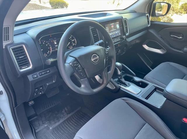 2022 nissan frontier sv
