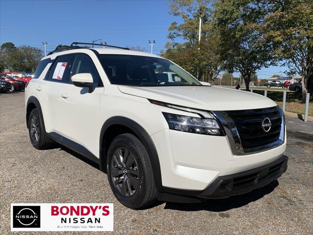 2022 nissan pathfinder sv