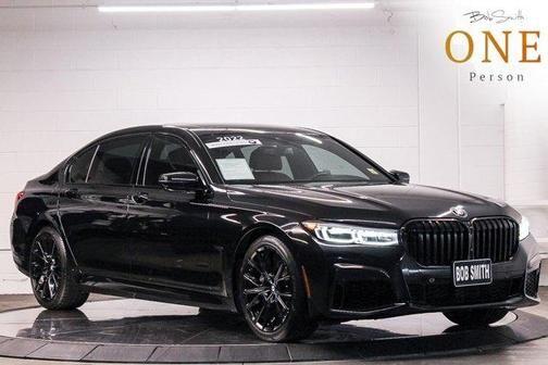 2022 bmw 740