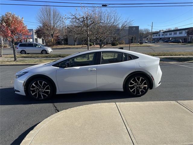 2024 toyota prius prime xse
