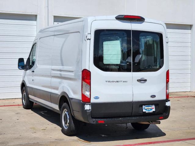 2021 ford transit-250