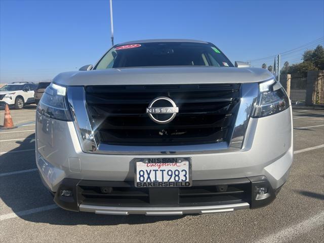 2022 nissan pathfinder platinum 2wd
