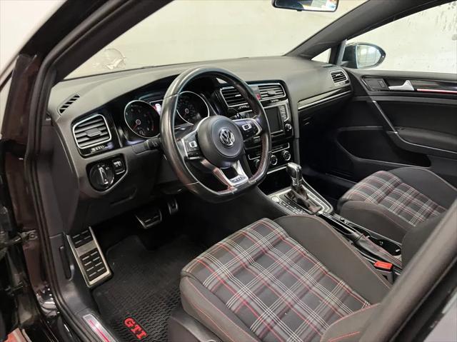 2017 volkswagen golf gti 2.0t s 4-door