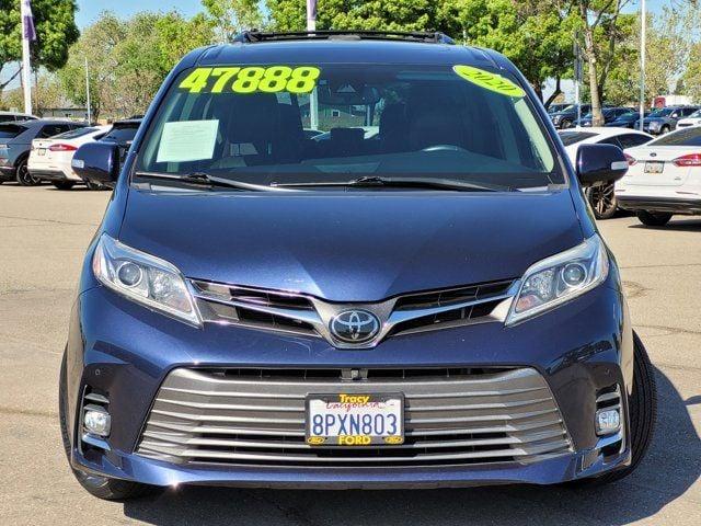 2020 toyota sienna xle 7 passenger in banta, california
