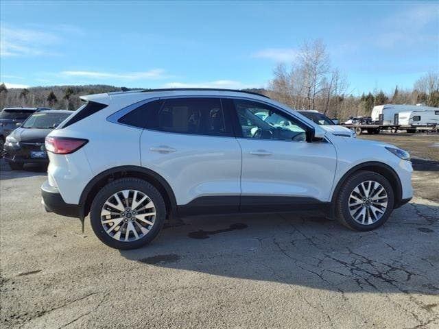 2022 ford escape titanium in south paris, maine