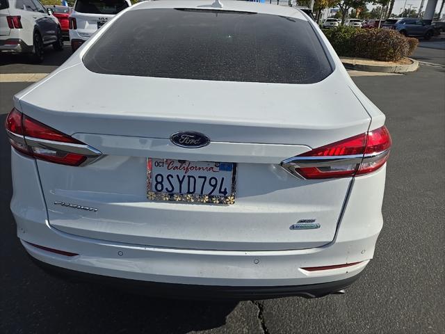 2020 ford fusion se