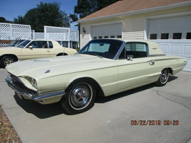 1966 thunderbird towne coupe
