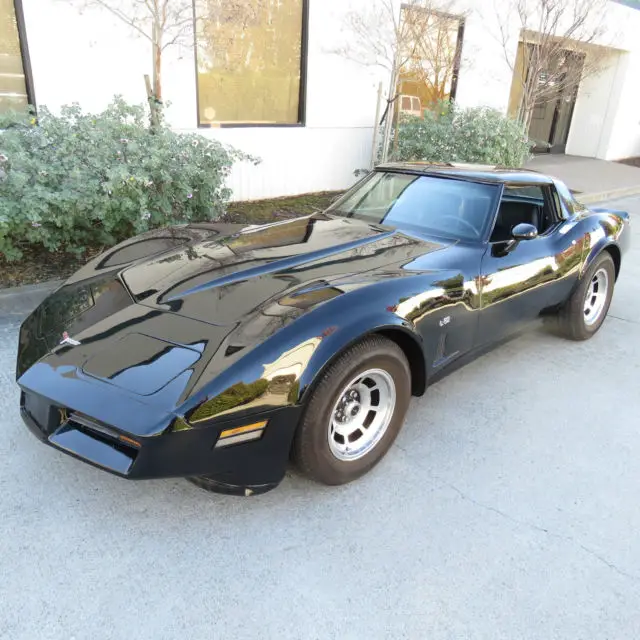 1980 l-82 corvette 350 automatic mirror glass t-tops black on black