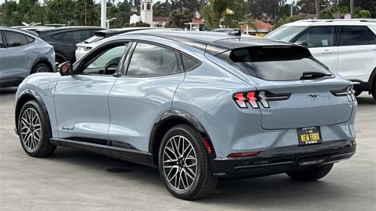 2024 Ford Mustang Mach-E