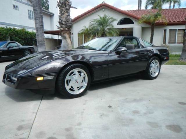 1988 chevrolet corvette 1 owner 28000 miles show room quality