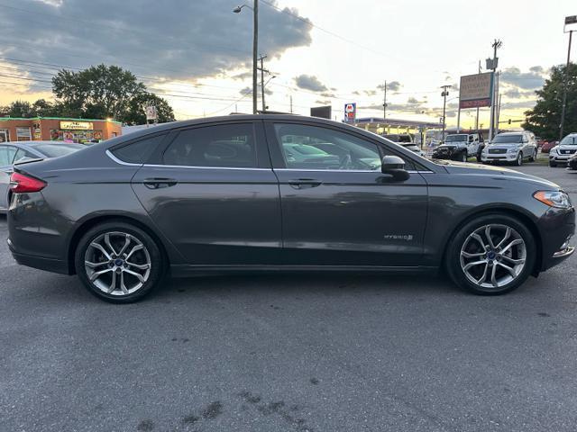 2017 ford fusion hybrid se