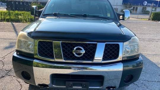 2005 nissan titan se