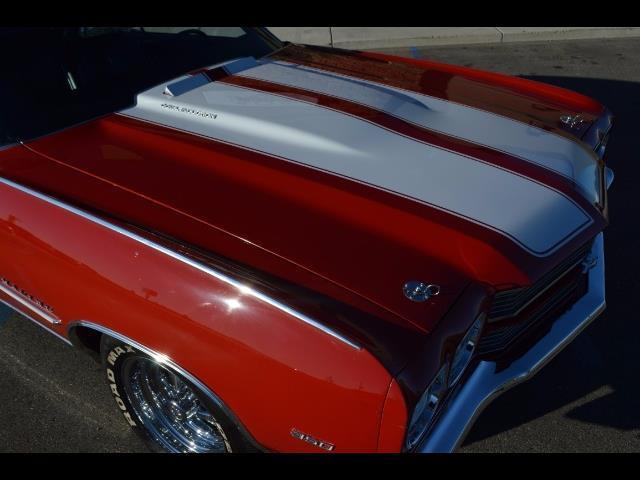 350 auto factory black buscets nice clean red chevelle