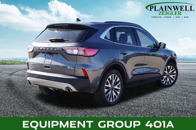 2022 ford escape titanium