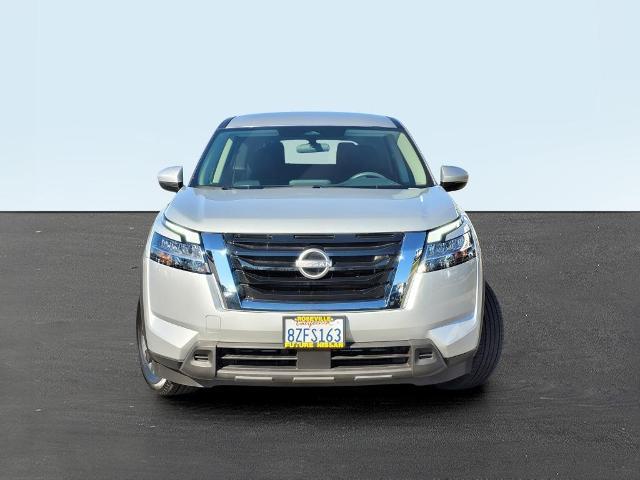 2022 nissan pathfinder s