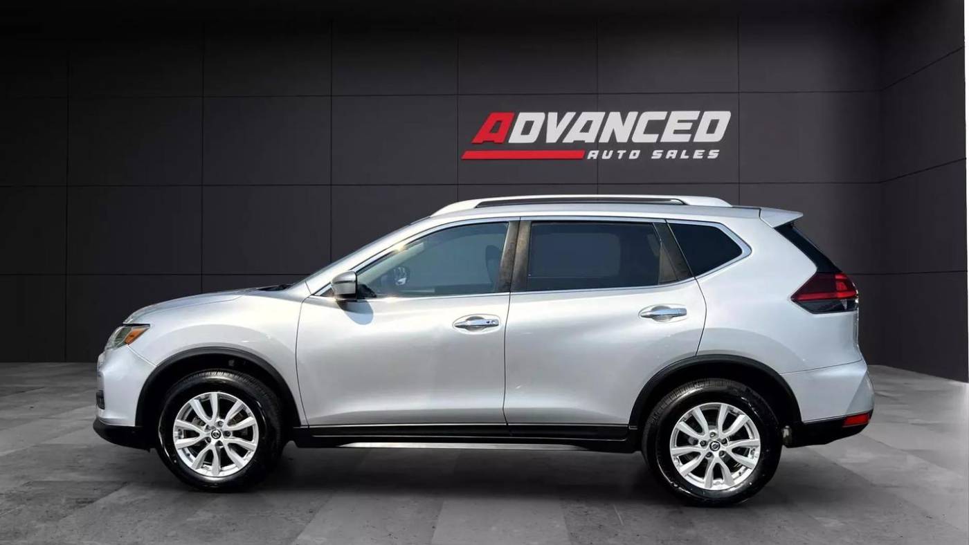 2018 nissan rogue sv