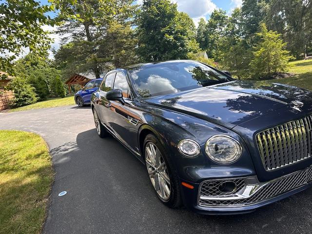 2021 bentley flying spur w12