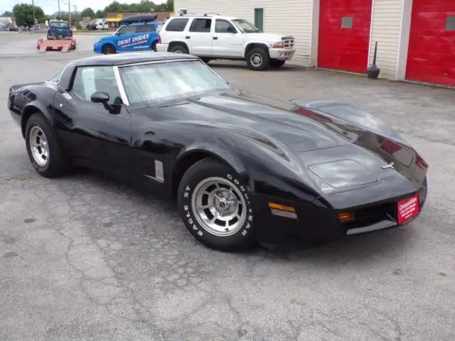 1981 chevrolet corvette t-top automatic
