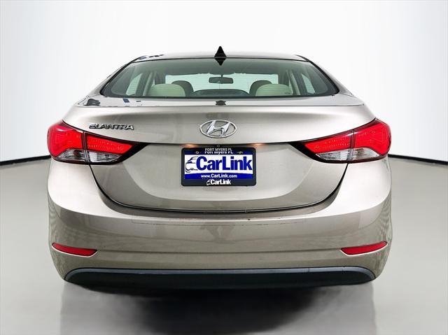 2016 hyundai elantra se