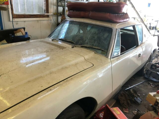 1963 studebaker avanti with clean and clear illinois title