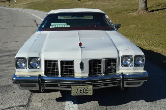 beautiful original1975 oldsmobile delta 88 royale convertible (low mileage)