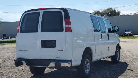 2021 GMC Savana