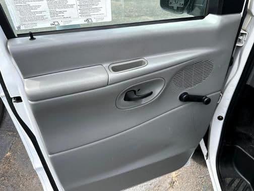 2006 ford e150 xl wagon in rib mountain, wisconsin