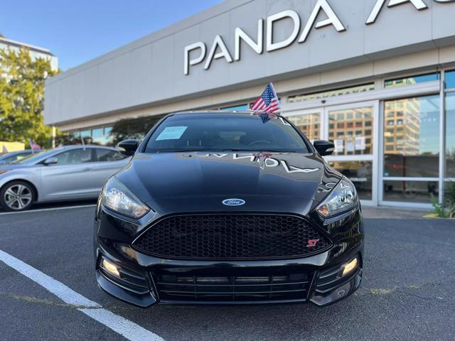2018 ford focus st base
