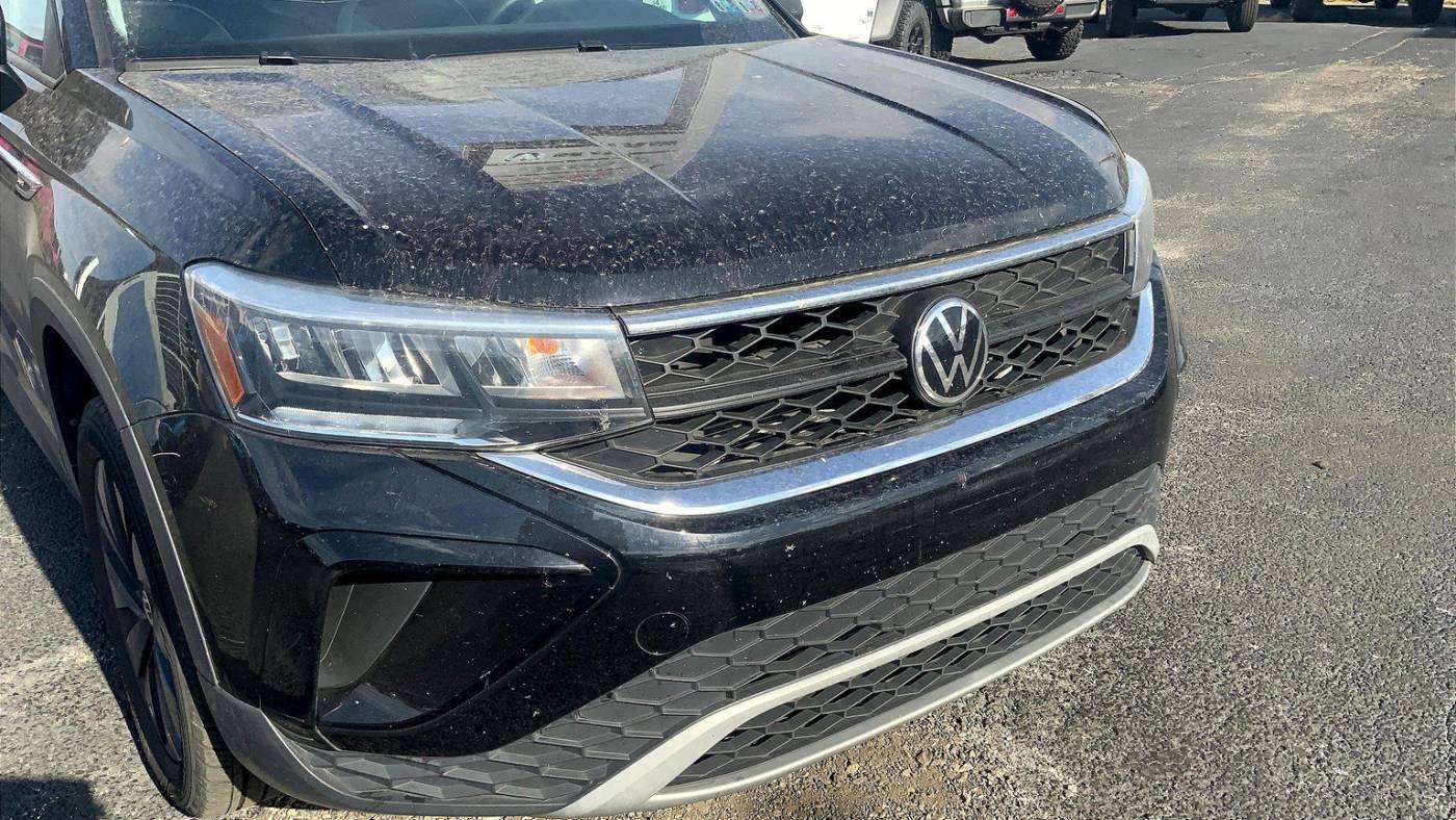 2022 volkswagen taos s