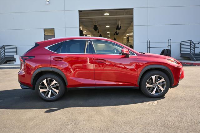 2021 lexus nx 300 base