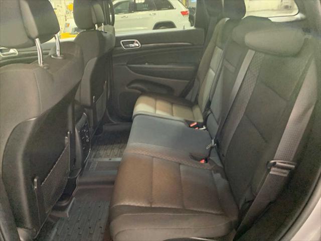2019 jeep grand cherokee laredo