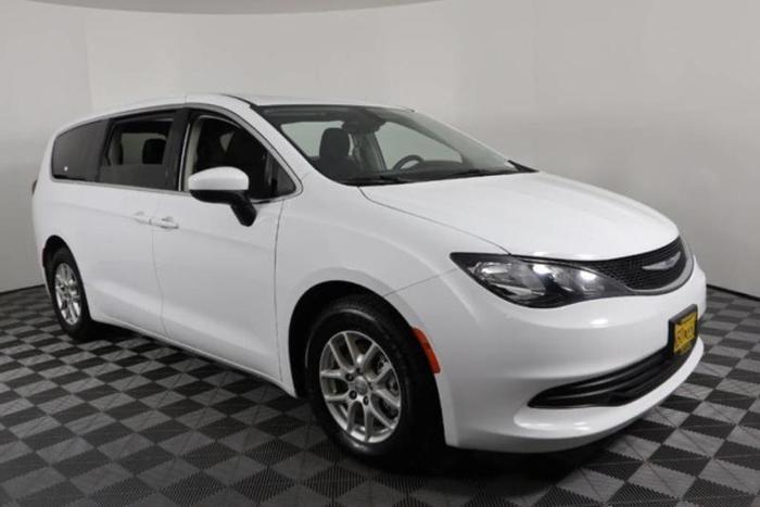 2017 chrysler pacifica lx lx 4dr mini-van for sale in anchorage, alaska