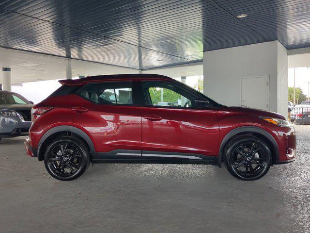 2024 nissan kicks sr