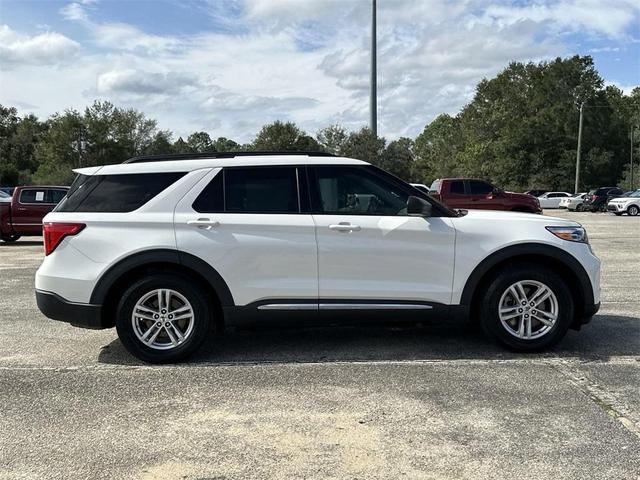 2021 ford explorer xlt