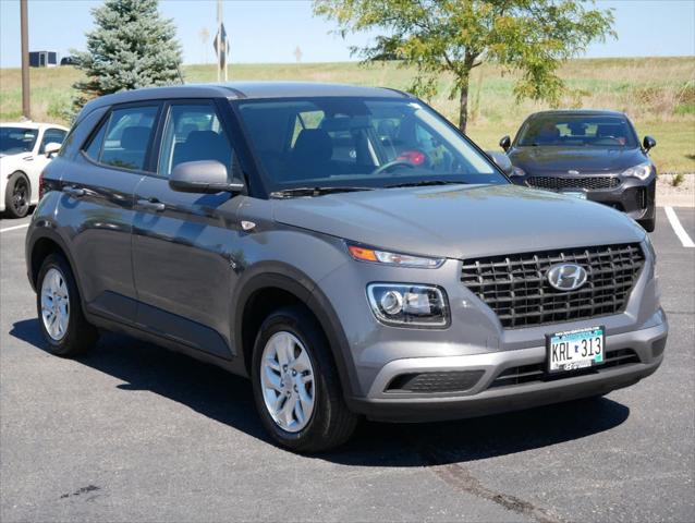 2023 hyundai venue se