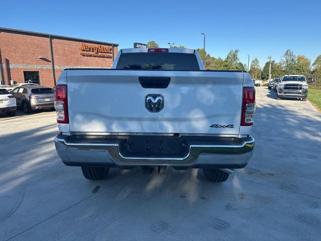 2022 ram 2500 tradesman