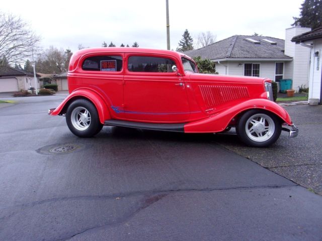 1933 ford tudor sedan street rod, chopped, steel body, 350, 700r4