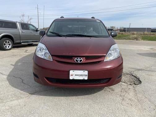 2008 toyota sienna le in rochester, minnesota