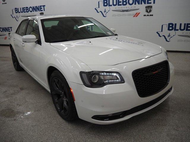 2023 chrysler 300 s