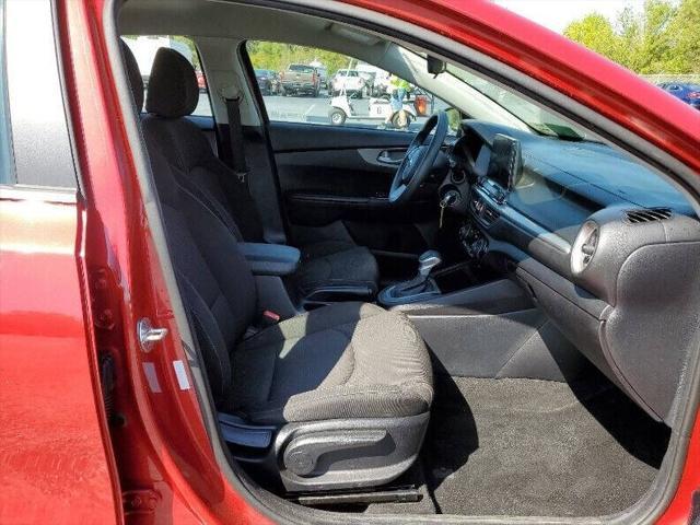 2019 kia forte lxs 4dr sedan