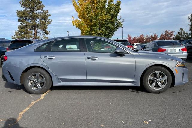 2022 kia k5 lxs