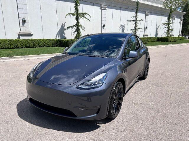 2022 tesla model y long range