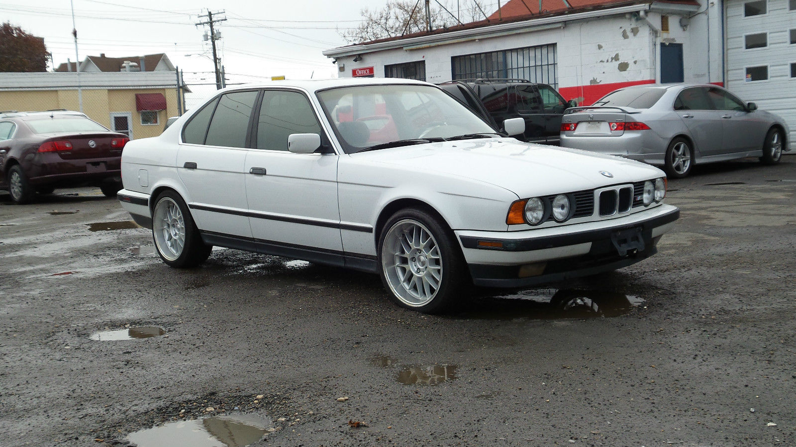 1993 bmw 525i base sedan 4-door 2.5l