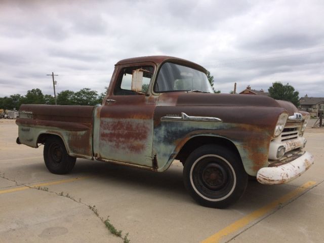 1958 chevrolet apache 3100 fleetside