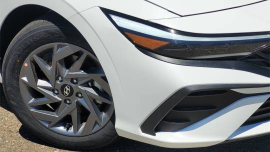 2024 Hyundai Elantra