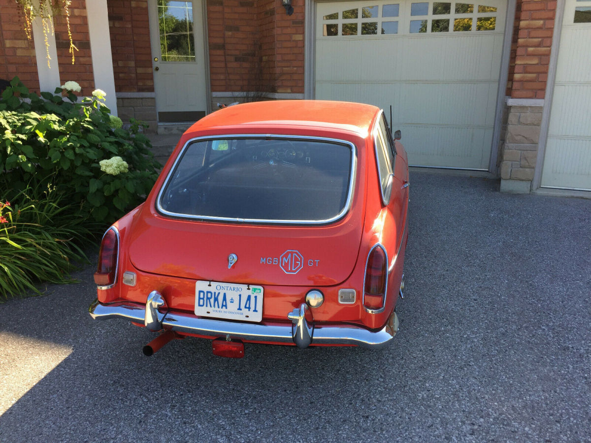 restored 1969 mgb gt