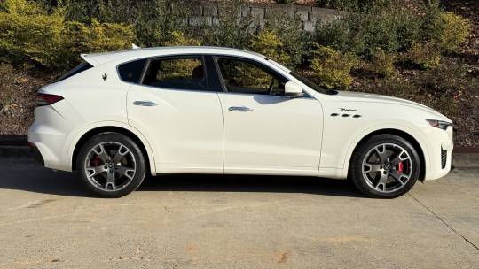 2022 Maserati Levante