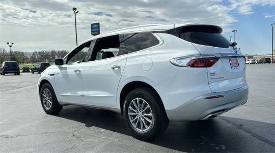 2023 buick enclave essence
