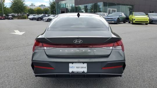 2025 Hyundai Elantra